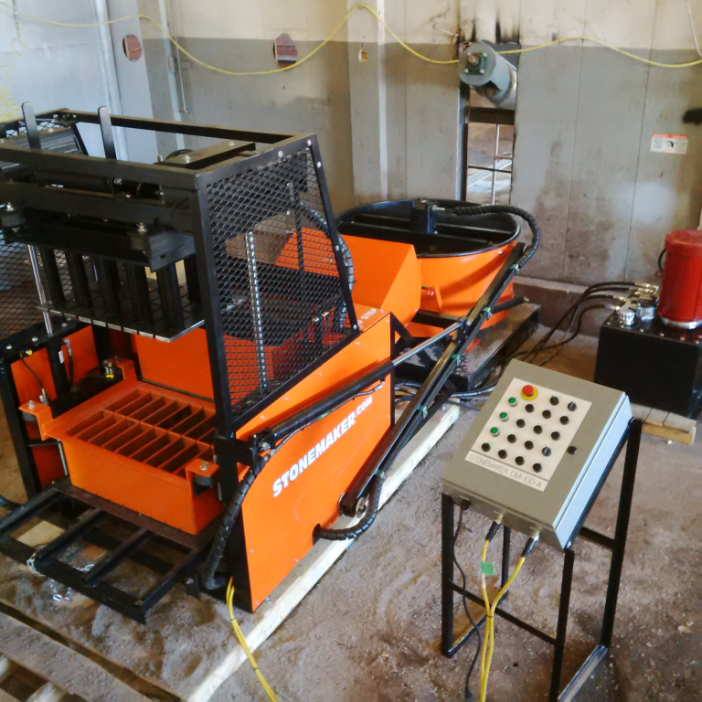 Stonemaker targets SMEs with all in one concrete mixer Stonemaker targets SMEs with all in one concrete mixer